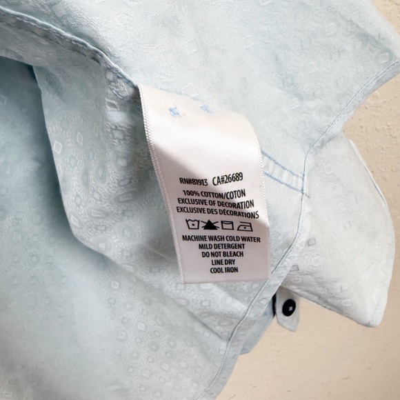 Robert Graham Exclusive Classic Fit Blue Button Up Size Large - Picture 5 of 7